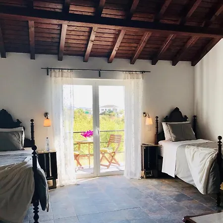Ceu Sobre Montejunto Boutique Bed & Breakfast *